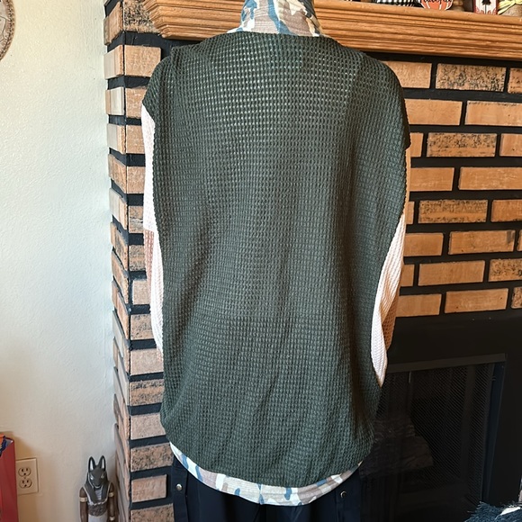 Camo Print Color Block Cardigan - Picture 6 of 6